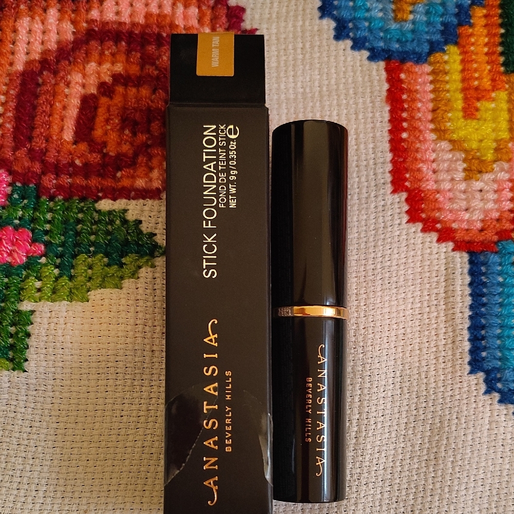 Anastasia Beverly Hills Stick Foundation - Warm Tan